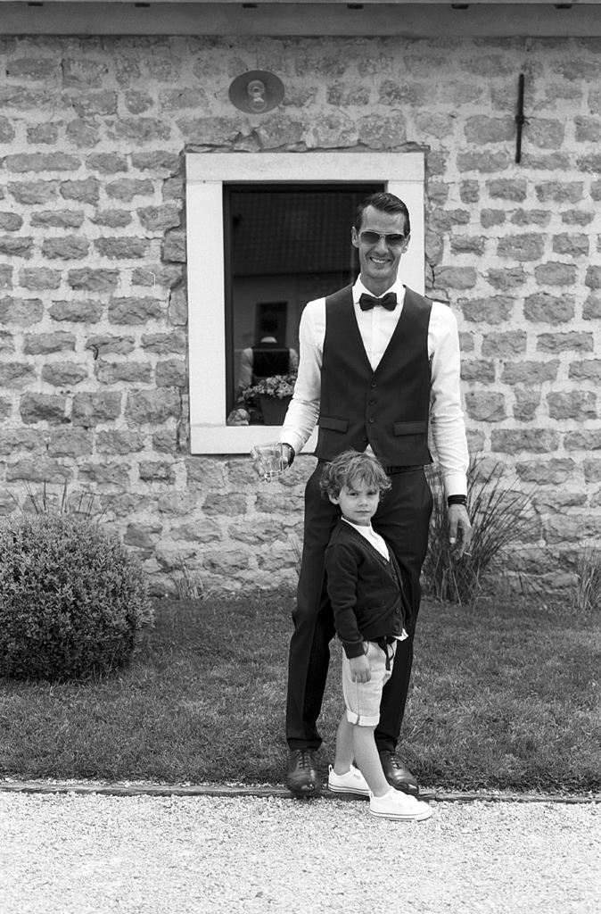 père et fils mariage Nord photo noir et blanc argentique