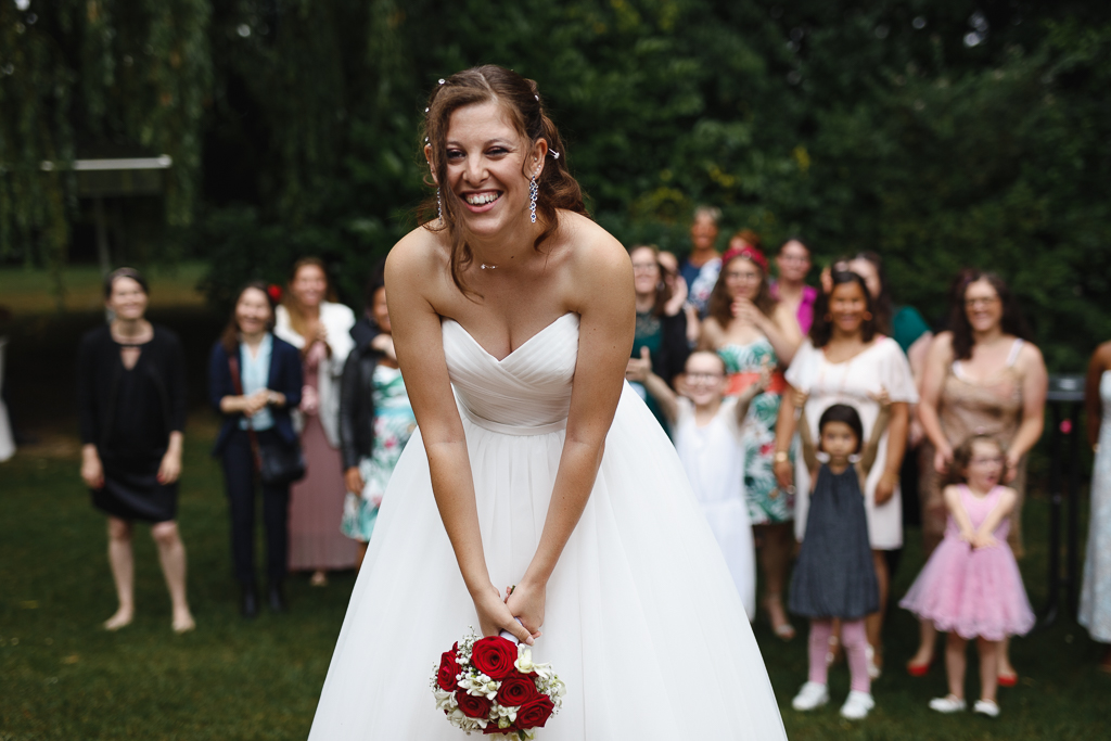 lancer de bouquet de roses mariage proche Lille Nord