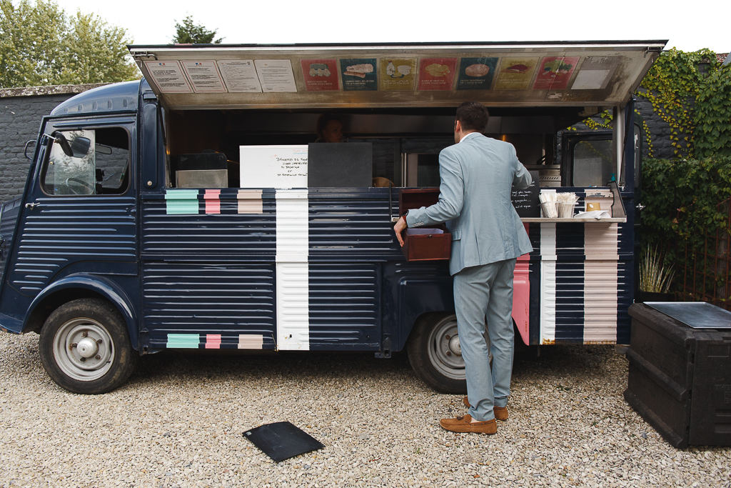 Foodtruck burgers locavore soir de mariage repas en extérieur France Belgique