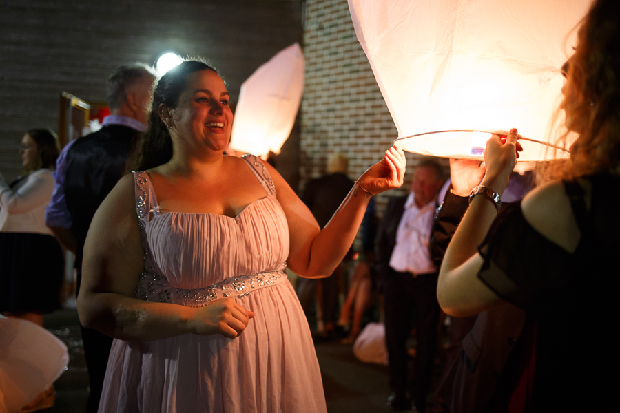 photographe mariage animation soirée mariage Nord lâcher de lanternes céleste surprise invités