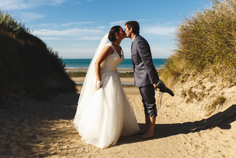 Séance photo mariés à la plage After Day Côte d'Opale photographe mariage professionnel littoral