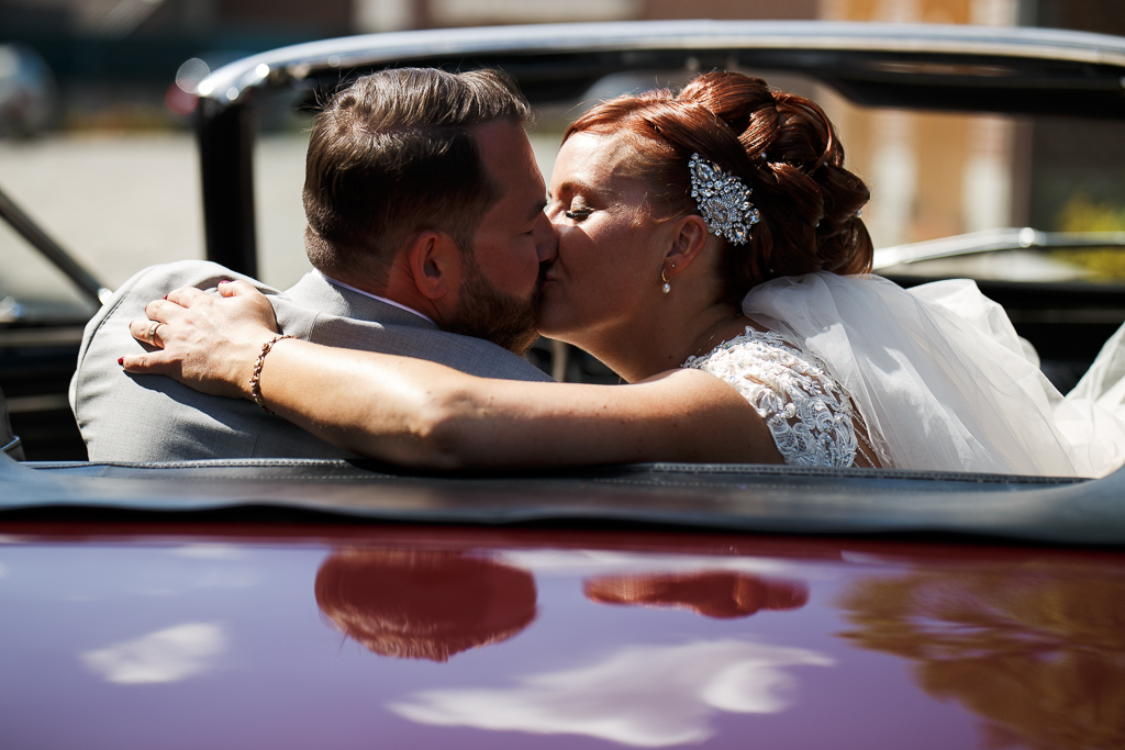 reflets mariés voiture mariage